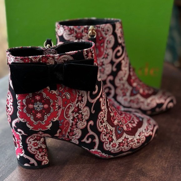 kate spade New York Holly Boots - Picture 16 of 17